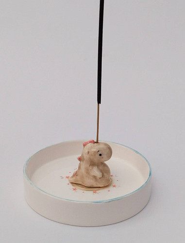 عودسوز سرامیکی فانتزی طرح دایناسور_ فطرس سرامیک