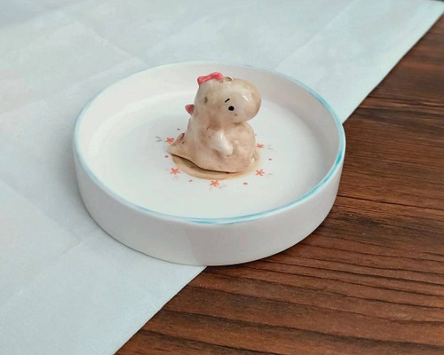 عودسوز سرامیکی فانتزی طرح دایناسور_ فطرس سرامیک