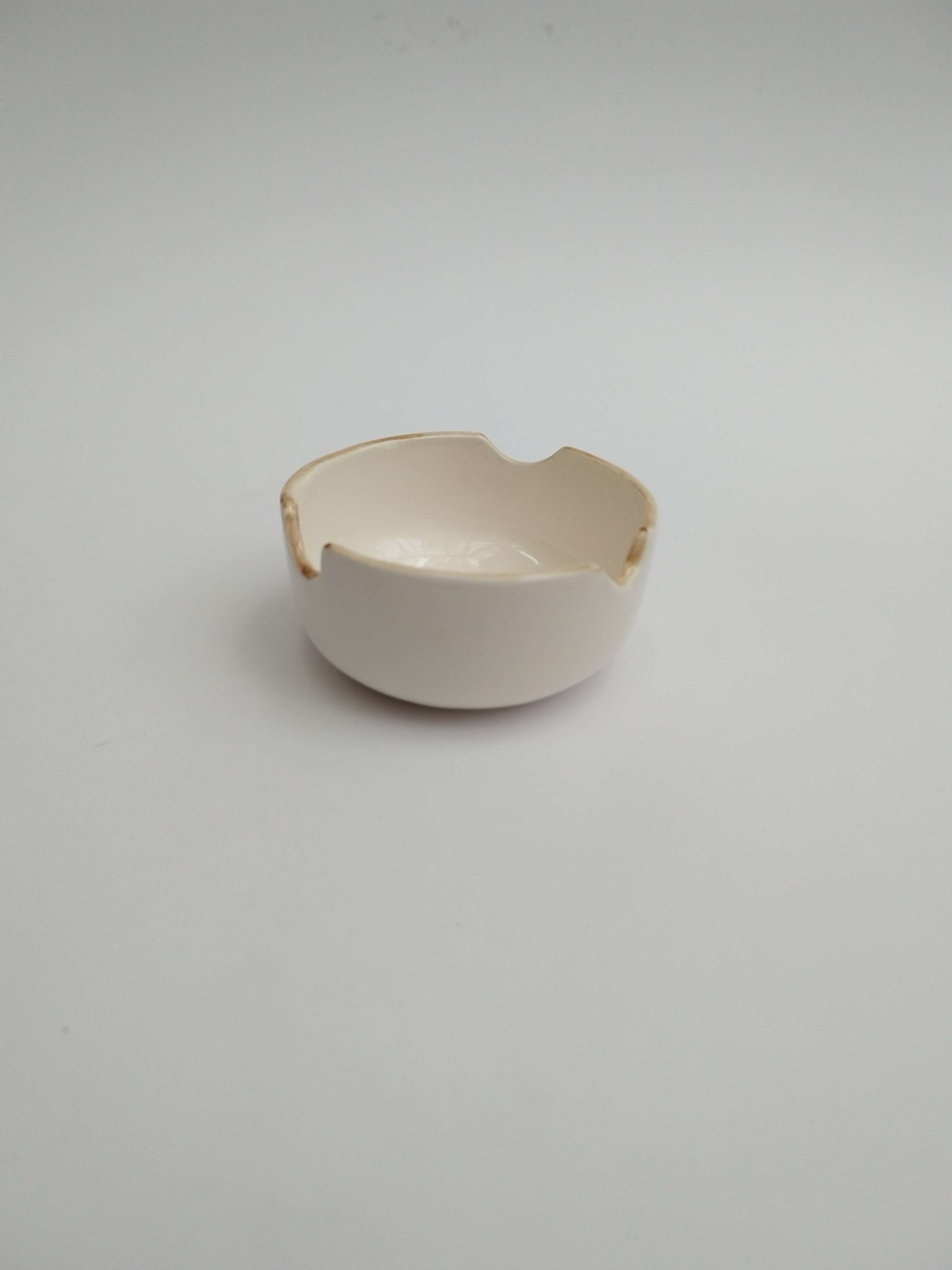 زیر سیگاری سرامیکی مدل Don't smoke