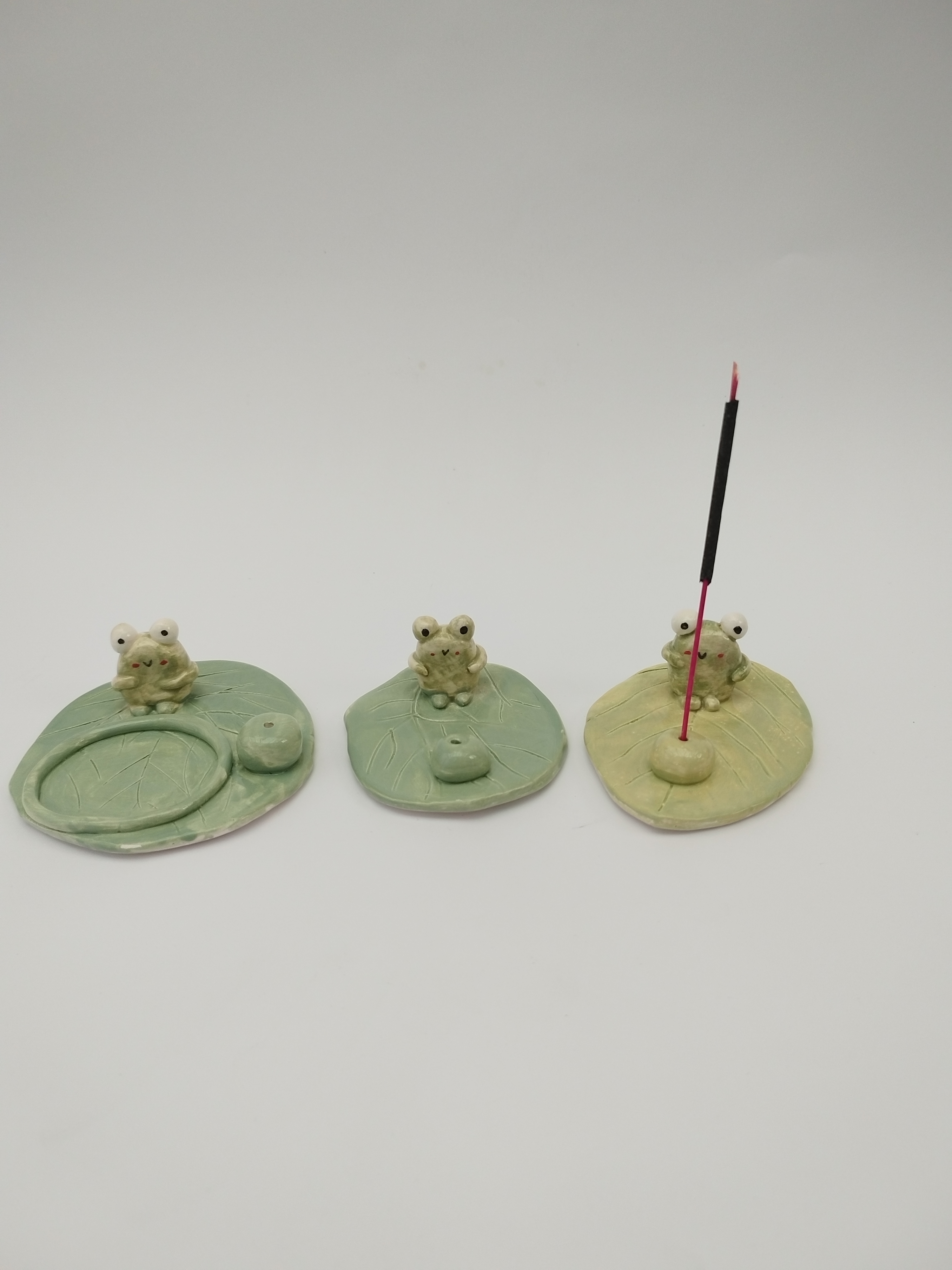 عود سوز، جاعودی، جا شمعی سرامیکی دست ساز مدل قورباغه