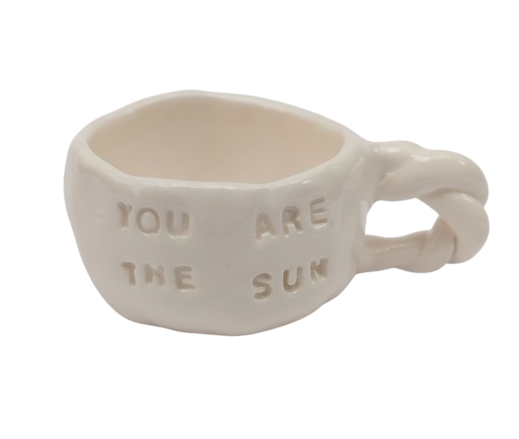 ماگ سرامیکی دست ساز دفرمه طرح sun | فطرس سرامیک