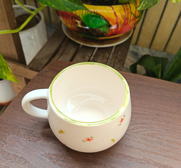 فنجان سرامیکی طرح گل گلی